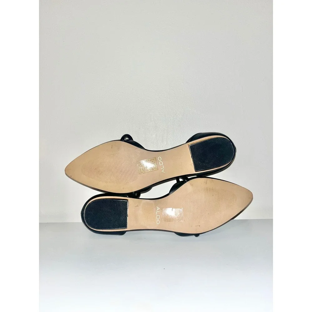 ALDO Fenilone Ballet Flats Pointed Toe T-Strap Gold Tone Hardware‎ | 8.5